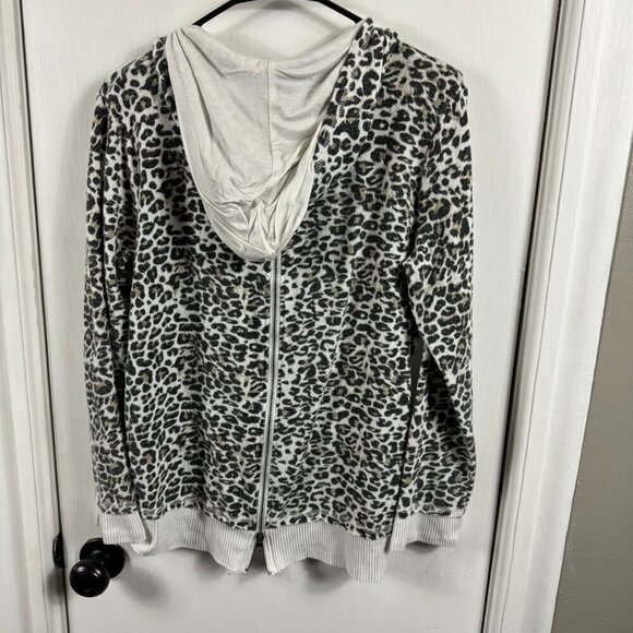 Six Fifty snow leopard back zippered soft cozy hoodie.  Sz M - Picture 7 of 9